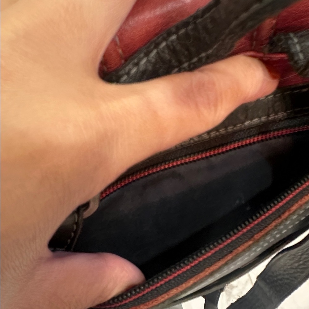 Raya Rimanchik Red Backpack - Picture 6 of 10